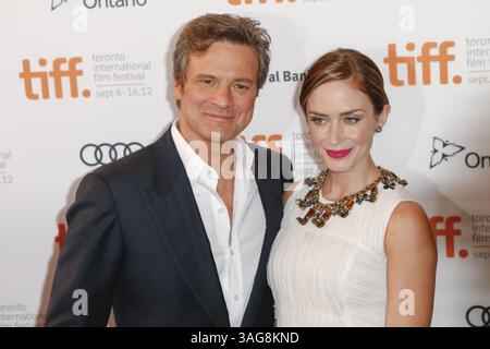 10 septembre 2012 - Toronto, Ontario, Canada - les piquets jetés sont recyclés par des bénévoles après le rassemblement. (Image de crédit : © Christopher Drost/SHIFT digital/ZUMAPRESS.com) Banque D'Images