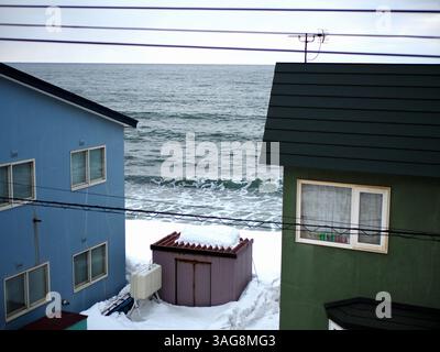 Vue sur la mer depuis la station Asari à Otaru, Hokkaido, Japon Banque D'Images