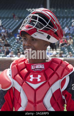 18 août 2012 - Chicago, Illinois, U. S - la vedette de baseball de préparation BRIAN NAVARRETO, vue ici au match de baseball All-American Under Armour, qui a lieu au stade Wrigley Field. (Crédit image : © TriplePlayNewMedia/ZUMAPRESS.com) Banque D'Images