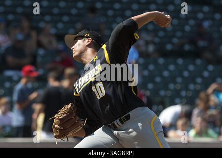 18 août 2012 - Chicago, Illinois, U. S - la star du baseball préparatoire BRADY AIKEN, vue ici au Under Armour All-American Baseball Game, qui s'est tenu à Wrigley Field. (Crédit image : © TriplePlayNewMedia/ZUMAPRESS.com) Banque D'Images