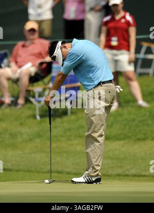 22 juin 2012 - Cromwell, CT, États-Unis - Charlie Wi a eu la manche de la journée alors qu'il avait 7 sous la tête de la 17e place lors de la deuxième manche du tournoi de golf Travelers Championship 2012 au TPC River Highlands à Cromwell, Connecticut, vendredi 22 juin 2012. Mais il a battu à la fois 17 et 18 pour terminer à -5, 4 du rythme du leader Fredrik Jacobson. (Crédit image : © John Woike/Hartford courant/MCT/ZUMAPRESS.com) Banque D'Images