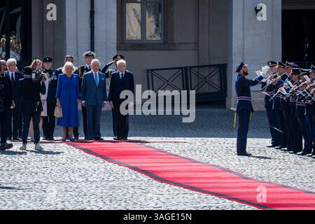 Rome, Italie. 08 avril 2025. Leurs Majestés, le roi Charles III, et la reine Camilla arrivent au palais du Quirinal pour rencontrer le président de la République italienne, Sergio Mattarella, à Rome. Crédit : SOPA images Limited/Alamy Live News Banque D'Images