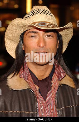 11 décembre 2003 ; Beverly Hills, CA, États-Unis ; L'acteur JAY TAVARE à l'inauguration du Hustler Club de Larry Flynt à Beverly Hills. (Crédit image : Vaughn Youtz/ZUMAPRESS.com) Banque D'Images