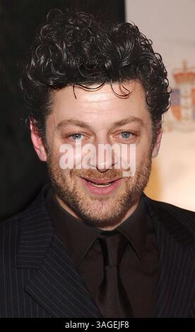 27 février 2004 ; Beverly Hills, CA, États-Unis ; L'acteur ANDY SERKIS lors de la troisième célébration annuelle du cinéma et du talent créatif néo-zélandais au Beverly Hills Hotel. (Crédit image : Vaughn Youtz/ZUMAPRESS.com) Banque D'Images