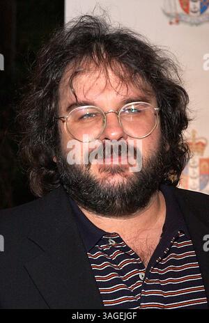 27 février 2004 ; Beverly Hills, CA, États-Unis ; le réalisateur PETER JACKSON lors de la troisième célébration annuelle du cinéma et des talents créatifs néo-zélandais au Beverly Hills Hotel. (Crédit image : Vaughn Youtz/ZUMAPRESS.com) Banque D'Images