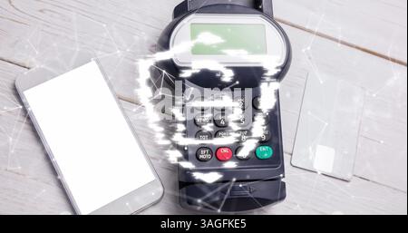 Image du réseau de connexions et cadenas de sécurité sur Shield sur terminal de paiement Banque D'Images