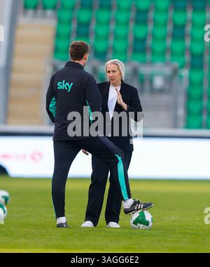 8 avril 2025 ; Tallaght Stadium, Dublin, Irlande : Women Nations League International Football, République d'Irlande contre Grèce ; Carla Ward Ireland manager Banque D'Images