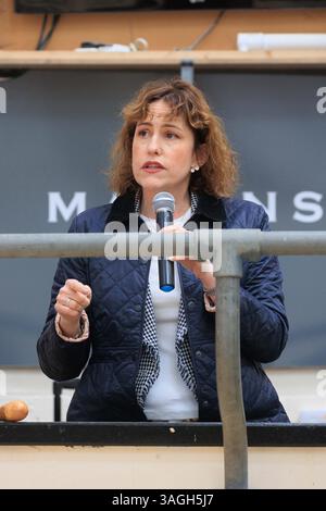 4 avril 2025 Victoria Atkins députée de Horncastle et Louth dans le Lincolnshire également Secrétaire d'État fantôme à l'environnement, à l'alimentation et aux Affaires rurales Banque D'Images