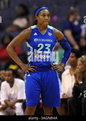 14 septembre 2012 - Washington, DC, États-Unis - le garde de la liberté de New York Cappie Pondexter (23 ans) apparaît pendant le match contre les Mystics de Washington au Verizon Center à Washington, DC, le dimanche 16 septembre 2012. (Crédit image : © Chuck Myers/MCT/ZUMAPRESS.com) Banque D'Images