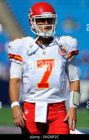 16 septembre 2012 : le quarterback Matt Cassel, chef de file des Kansas City Chiefs, regarde avant le match contre les Bills de Buffalo au Ralph Wilson Stadium à Orchard Park, New York. (Crédit image : © Rich Barnes/Cal Sport Media/ZUMAPRESS.com) Banque D'Images