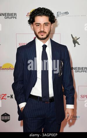 Rauand Taleb BEI der Verleihung des 31. B.Z. Kulturpreises 2025 im Theater am Potsdamer Platz. Berlin, 08.04.2025 *** Rauand Taleb à la cérémonie de remise des prix du B Z Kulturpreis 2025 31 au Theater am Potsdamer Platz Berlin, 08 04 2025 Foto :XF.xKernx/xFuturexImagex kulturpreis 5469 Banque D'Images