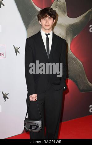 Sascha Dombrowski BEI der Verleihung des 31. B.Z. Kulturpreises 2025 im Theater am Potsdamer Platz. Berlin, 08.04.2025 *** Sascha Dombrowski à la cérémonie de remise des prix du B Z Kulturpreis 2025 31 au Theater am Potsdamer Platz Berlin, 08 04 2025 Foto :XF.xKernx/xFuturexImagex kulturpreis 5500 Banque D'Images