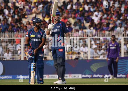 Kolkata, Inde. 08 avril 2025. Mitchell Marsh de Lucknow Super Giants célèbre après avoir marqué cinquante points lors du match de cricket de l'Indian premier League (IPL) 2025 entre Kolkata Knight Riders et Lucknow Super Giants, à Eden Gardens, à Kolkata, au Bengale occidental, mardi, 8 avril 2025. Photo de Debajyoti Chakraborty. (Photo : Debajyoti Chakraborty/News images) crédit : News images LTD/Alamy Live News Banque D'Images