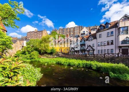 Vue du village Dean sur l'eau de Leith Walkway à Édimbourg. Édimbourg, Écosse, Royaume-Uni, Europe. Banque D'Images