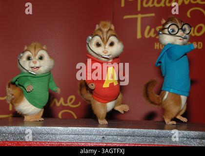 Dec. 24, 2009 - Hollywood, Californie, États-Unis - les figurines de cire d'Alvin & The Chipmunks dévoilées à Madame Tussauds Hollywood à Hollywood, CA 12-23-2009 2009........ ALVIN ET LES CHIPMUNKS. K62949SK (crédit image : © Scott Kirkland/Globe photos/ZUMApress.com) Banque D'Images