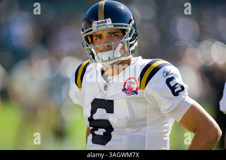 25 octobre 2009 : le quarterback Mark Sanchez des jets de New York #6 avant le match de football de la NFL entre les Raiders d'Oakland et les jets de New York au Oakland-Alameda County Coliseum d'Oakland, CA. Damon Tarver/CSM (crédit image : © Damon Tarver/Cal Sport Media/ZUMA Press) Banque D'Images
