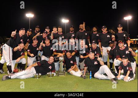 13 juin 2009 : Team Black Sox sont les gagnants du match de baseball caritatif de collecte de fonds Reebok Heroes Baseball Game 2009 par la Fondation Mike Modano au stade de baseball Dr Pepper à Frisco, Texas. (Crédit image : © Albert Pena/Cal Sport Media/ZUMA Press) Banque D'Images