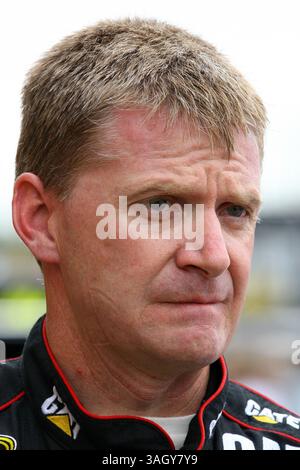 13 juin 2009 LifeLock 400 Brooklyn, mi -Jeff Burton lors de l'entraînement au Michigan International Speedway pour la course du LifeLock 400 à Brooklyn, mi. (Crédit image : © Michael DiNovo/Cal Sport Media/ZUMA Press) Banque D'Images