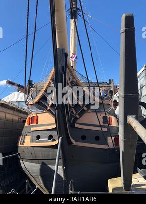 Restauration du HMS Victory de 45 millions de livres sterling alors que les experts trouvent du bois transformé en compost Banque D'Images