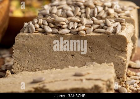 halva de graines de tournesol, dessert en gros plan à base de graines de tournesol Banque D'Images