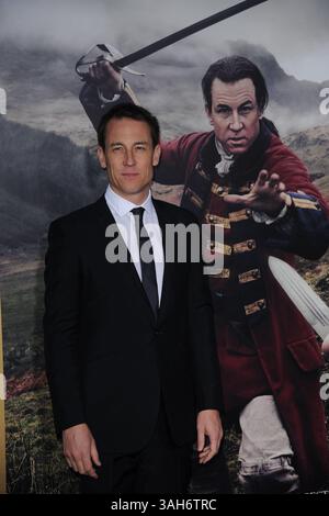1er avril 2015 - New York, NY, États-Unis - 1er avril 2015 New York City..Tobias Menzies assiste à la série STARZ original â€œDroughtlanderâ€ célébration de â€œThe Reckoningâ€ lors d'une première projection spéciale de â€œOutlanderâ€ au Ziegfeld Theater le 1er avril 2015 à New York City (crédit image : © Kristin Callahan - Ace Pictures/Ace Pictures/ZUMA Wire) Banque D'Images