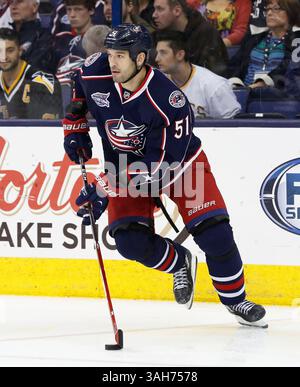 4 avril 2015 ; le défenseur des Blue Jackets de Columbus Fedor Tyutin (51) pendant le match de la LNH entre les Penguins de Pittsburgh et les Blue Jackets de Columbus au Nationwide Arena de Columbus, OHIO. Les Blue Jackets de Columbus ont battu les Penguins de Pittsburgh 5-3 (crédit image : © Aaron Doster/Cal Sport Media/ZUMAPRESS.com) Banque D'Images