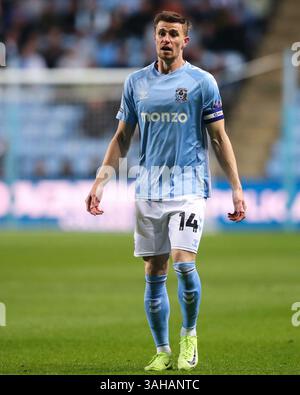Coventry, Royaume-Uni. 09th Apr, 2025. Ben Sheaf de Coventry City pendant le match du Sky Bet Championship Coventry City vs Portsmouth à Coventry Building Society Arena, Coventry, Royaume-Uni, le 9 avril 2025 (photo par Gareth Evans/News images) à Coventry, Royaume-Uni le 4/9/2025. (Photo de Gareth Evans/News images/SIPA USA) crédit : SIPA USA/Alamy Live News Banque D'Images