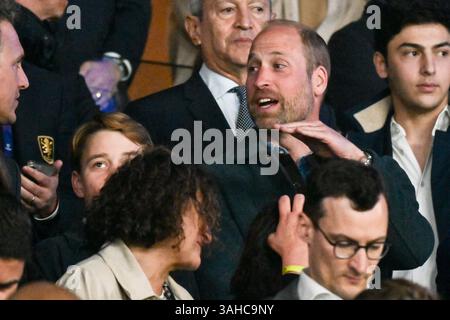 Paris, France. 09th Apr, 2025. Prix William of Wales assiste au match de football de l'UEFA Champions League entre le Paris Saint-Germain et l'Aston Villa FC au stade du Parc des Princes à Paris le 9 avril 2025. Photo de Firas Abdullah/ABACAPRESS. COM Credit : Abaca Press/Alamy Live News Banque D'Images