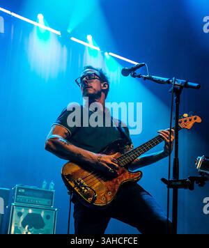 Las Vegas, Nevada, États-Unis. 1er août 2025. Weezer se produit au Chelsea au Cosmopolitan of Las Vegas à Las Vegas, Nevada, le 1er août 2014. Crédit : Erik Kabik Photography/Media Punch/Alamy Live News Banque D'Images