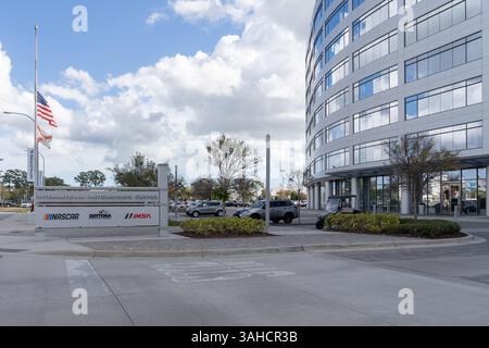 Un panneau d'annuaire à l'International Motorsports Center avec les panneaux NASCAR, Daytona International speedway et IMSA à Daytona Beach, FL, États-Unis. Banque D'Images