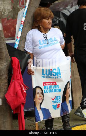 LUISA Gonzalez CLÔTURE DE LA CAMPAGNE À QUITO, mercredi 9 avril 2025 clôture de la campagne à Quito de la candidate Luisa Gonzalez et des partisans du RC, avenue Moran Valverde au sud de la capitale photos API Alberto Suarez Quito Pichincha Ecuador POL CIERRECAMPANALUISAGONZALAEZENQUITO 1ff5f8bdde1fdc5da1f26e4d1ec45c5f Copyright : xALBERTOxSUÃREZx Banque D'Images