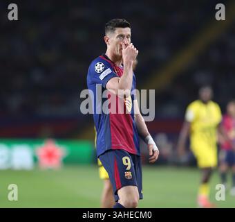 Sabadell, Barcelone, Espagne. 9 avril 2025. Barcelone Espagne 09.04.2025 Robert Lewandowski ( FC Barcelone ) fait des gestes lors de la Ligue des Champions de l'UEFA entre le FC Barcelone et le Borussia Dortmund à l'Estadi Olimpic Lluis Companys le 09 avril 2025 à Barcelone. (Crédit image : © Xavi Urgeles/ZUMA Press Wire) USAGE ÉDITORIAL SEULEMENT ! Non destiné à UN USAGE commercial ! Banque D'Images