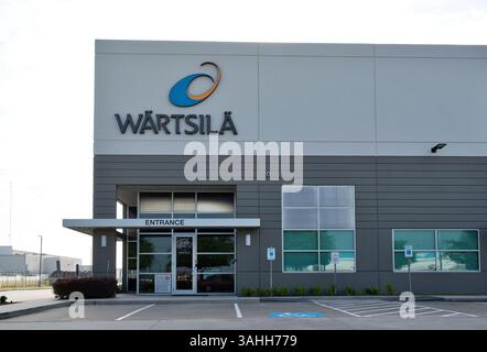 Houston, Texas USA 04-07-2024 : extérieur de l'immeuble de bureaux d'affaires de la société Wartsila. Banque D'Images
