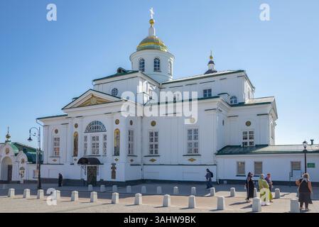 ARZAMAS, RUSSIE - 05 SEPTEMBRE 2024 : Eglise de l'Epiphanie du Seigneur dans le couvent Nicolas. Arzamas, région de Nijni Novgorod Banque D'Images
