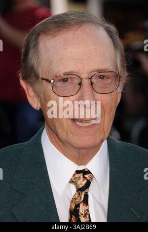 16 juin 2008 - Los Angeles, CA, États-Unis - 16 juin 2008 - Westwood, Californie - Bernie Kopell. ''Get Smart'' première de Los Angeles au Mann's Village Theatre. Crédit photo : Byron Purvis/AdMedia (crédit image : © Byron Purvis/AdMedia via ZUMA Wire) Banque D'Images