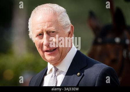 Rome, Italie. 9 avril 2025. Le roi Charles III pose pour des photos avant la réunion à la Villa Doria Pamphilj. (Crédit image : © Stefano Costantino/SOPA images via ZUMA Press Wire) USAGE ÉDITORIAL SEULEMENT ! Non destiné à UN USAGE commercial ! Banque D'Images