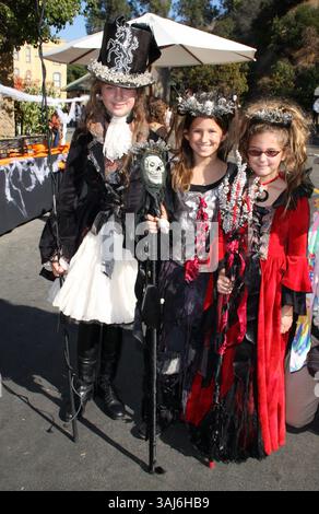 27 octobre 2008 - Hollywood, Californie, États-Unis - 26 octobre 2008 - Hollywood, Californie - atmosphère. Camp Ronald McDonald tenu à Universal Studios Back Lot. Crédit photo : Kevan Brooks/AdMedia Banque D'Images