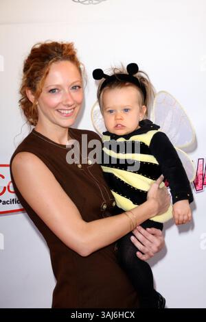 27 octobre 2008 - Hollywood, Californie, États-Unis - 26 octobre 2008 - Hollywood, Californie - Judy Greer. Camp Ronald McDonald tenu à Universal Studios Back Lot. Crédit photo : Kevan Brooks/AdMedia Banque D'Images