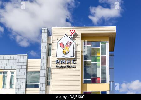 Orlando, Floride, États-Unis- 9 février 2020 : bâtiment de la Fondation Ronald McDonald à Orlando, Floride, États-Unis. Banque D'Images