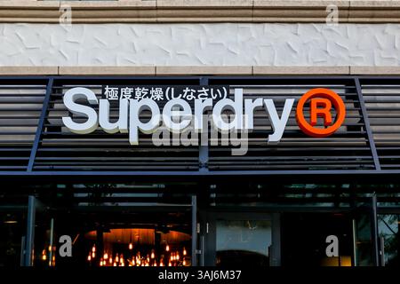 Orlando, Floride, États-Unis- 19 février 2020 : Superdry StoreFront à Orlando, Floride, États-Unis. Banque D'Images