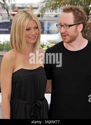 20 mai 2008 - Cannes, États-Unis - 20 mai 2008 - Cannes, France - Gwyneth Paltrow et le réalisateur James Gray. ''Two Lovers'' Photocall au 61ème Festival International du film de Cannes. Crédit photo : Jaguar/AdMedia Banque D'Images