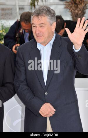 25 mai 2008 - Cannes, États-Unis - 25 mai 2008 - Cannes, France - Robert de Niro. ''que vient-il de se passer ?'' Photocall au 61e Festival International du film de Cannes. Crédit photo : Jaguar/AdMedia Banque D'Images