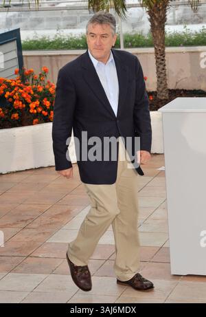 25 mai 2008 - Cannes, États-Unis - 25 mai 2008 - Cannes, France - Robert de Niro. ''que vient-il de se passer ?'' Photocall au 61e Festival International du film de Cannes. Crédit photo : Jaguar/AdMedia Banque D'Images