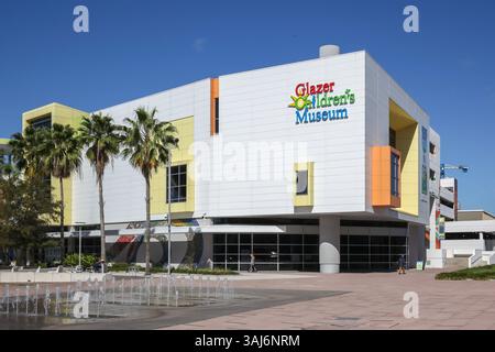 Vue extérieure du musée des enfants Glazer à Tampa, Floride, États-Unis. Banque D'Images