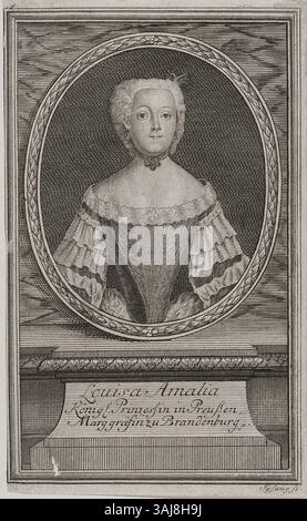 Cette gravure en pointillés de Johann Christoph Sysang représente la duchesse Luise de Brunswick-Wolfenbüttel (1722-1780), épouse du prince Auguste Guillaume de Prusse. Il souligne son statut noble au XVIIIe siècle. Banque D'Images