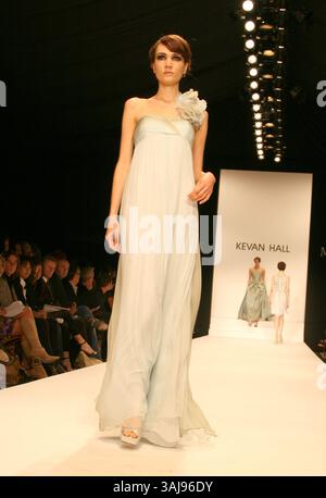 12 octobre 2008 - Culver City, Californie, États-Unis - 12 octobre 2008 - Culver City, Californie - modèle. Mercedes Benz Fashion week LA Day1, Kevan Hall Sow, Smashbox Studio. Crédit photo : Kevan Brooks/AdMedia Banque D'Images