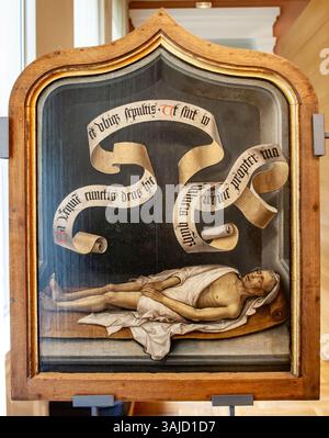 Saint Jean Baptiste et un chanoine donateur (c. 1462-1525) de Jan Provoost représente Saint Jean Baptiste et un donateur dans un cadre religieux. Le tableau est un mélange de dévotion spirituelle et personnelle, illustrant l'art religieux du début de la Renaissance, conservé au Musée des Beaux-Arts de Valenciennes. Banque D'Images