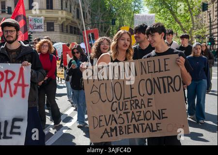 Rome, Italie. 11 avril 2025. Rome, Italie 11 avril 2025 : vendredi pour crédit futur : andrea sabbadini/Alamy Live News Banque D'Images