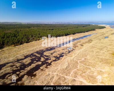 Vue aérienne depuis le drone de la réserve naturelle nationale de Tentsmuir dans le nord-est de Fife, Écosse, Royaume-Uni Banque D'Images