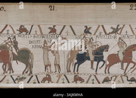 La scène 21 de la tapisserie de Bayeux représente des scènes post-conquête, illustrant les séquelles normandes et la victoire de Guillaume le Conquérant. La broderie complexe dépeint l'histoire médiévale et les suites de la conquête. Banque D'Images